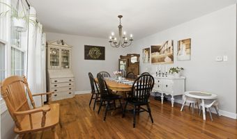 137 Edgewood Dr, Bedford, IN 47421