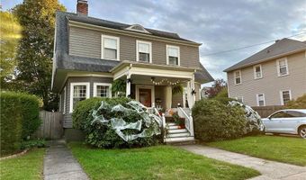 172 Bluff Ave, Cranston, RI 02905