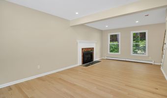 39 Briarwood Dr, Colchester, CT 06415