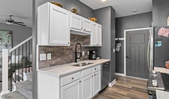 2817 NW Lois Ln, Ankeny, IA 50023