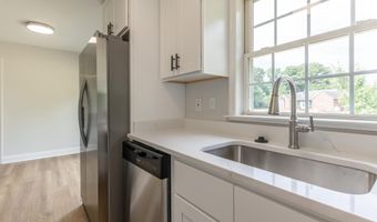 12491 CLINTON HEIGHTS Dr, Ashland, VA 23005