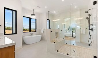 5120 Creek Oak Dr, Fallbrook, CA 92028