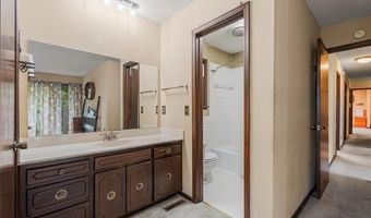 1329 Oakdale Dr, Bartlesville, OK 74006