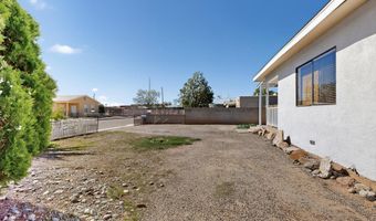 165 Hilton Ave NW, Albuquerque, NM 87107