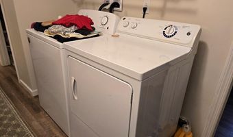 1031 Rosewood Dr, Altoona, PA 16601