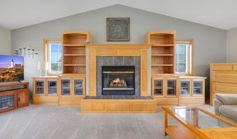 17153 Butternut St NW, Andover, MN 55304