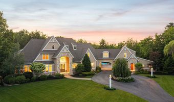 1 Willowbrook Ct, Bedford, NH 03110