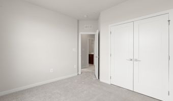 22395 CLAUDE MOORE Dr, Ashburn, VA 20148