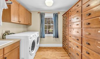 840 Broadway, Bangor, ME 04401