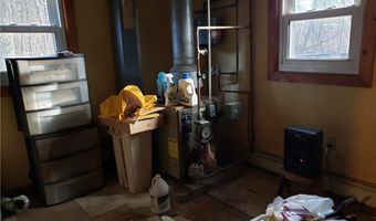 30 Hollywood Ave, Coventry, RI 02816