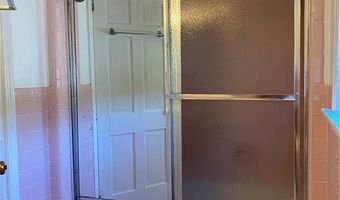 40 Aaron Ave Ave, Bristol, RI 02809