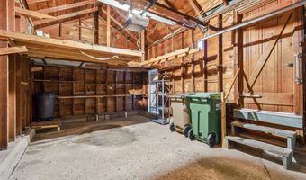 717 3rd Ave SE, Dyersville, IA 52040