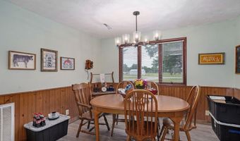 1315 E Church St, Aurora, MO 65605