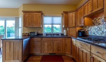 1943 Spyglass Dr, Asbury, IA 52002