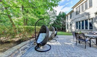 11037 Estates Cir, Alpharetta, GA 30022