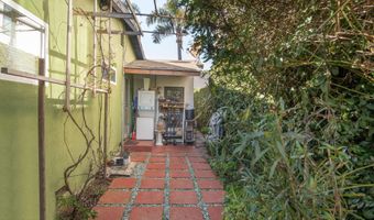 2420 Frey Ave, Venice, CA 90291