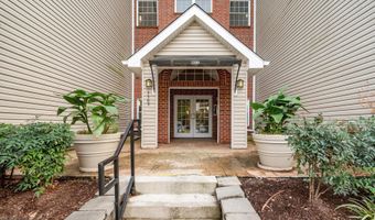 3309 WYNDHAM Cir 1180, Alexandria, VA 22302