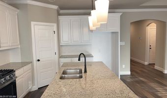 210 Navajo Trl, Alvarado, TX 76009