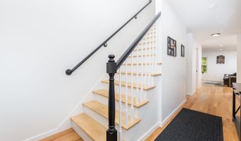 51 Gillette Way 51, Bristol, CT 06010