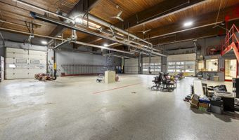 27 W530 High Lake Ave, Winfield, IL 60190