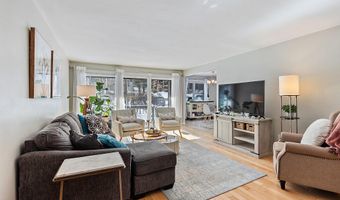 34 Parkwood Dr, Augusta, ME 04330