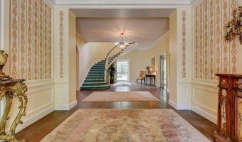 221 Surrey Cir, Aiken, SC 29801