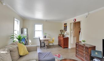 214-216 Pine St, Burlington, VT 05401