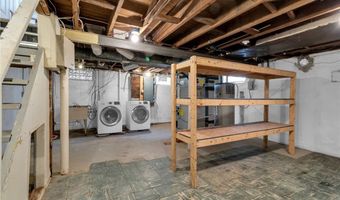 169 Ridgewood Dr, Amherst, NY 14226