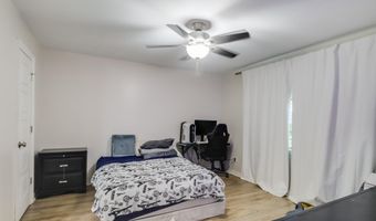 827 Carolee Cir, Biloxi, MS 39532