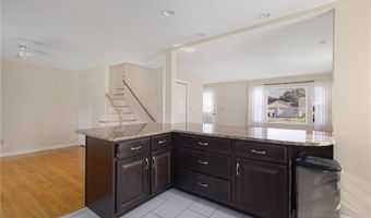 9 Chestnut Hill Rd B, Middletown, RI 02842