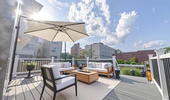 917 EMERSON St NW, Washington, DC 20011