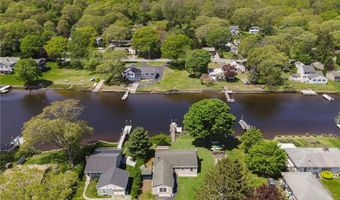 106 N River Dr, Narragansett, RI 02882