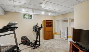 726 HILLCREST Dr, Annapolis, MD 21409