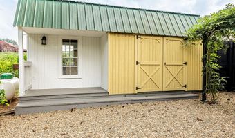 922 Willow Grove Hwy, Allons, TN 38541