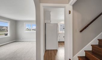 1203 W NORTHLAND Ave, Appleton, WI 54914