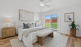 2202 Greenbrier Dr, Oceanside, CA 92054