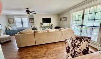 130 Cooper Dr, Bruce, MS 38915