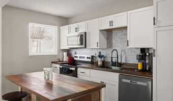 314 S 1st St, Austin, IN 47102
