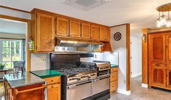 89 Skunk Hill Rd, Hopkinton, RI 02832