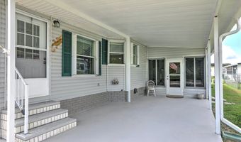 638 Papaya Cir, Barefoot Bay, FL 32976