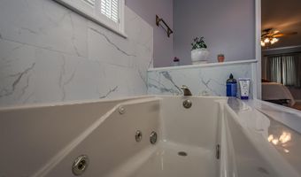26 Columbia St, Amsterdam, NY 12010