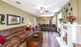 631 Gladstone Blvd, Shreveport, LA 71104