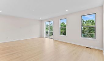 19716 MYSTIC MAROON Ter, Ashburn, VA 20147