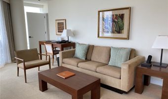 223 Saratoga Rd 2122, Honolulu, HI 96815