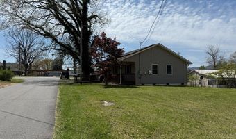 15 5th St, Andrews, NC 28901