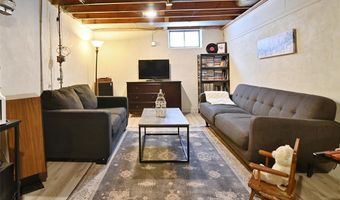 8314 Horst Dr, Affton, MO 63123