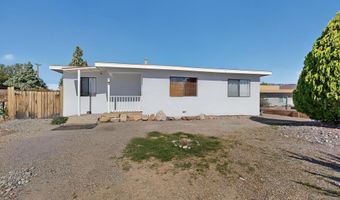 165 Hilton Ave NW, Albuquerque, NM 87107