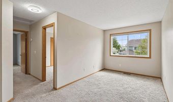 15822 Fleet Trl, Apple Valley, MN 55124