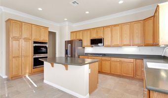19570 Vermillion Ln, Apple Valley, CA 92308