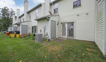 2 VILLAGE Ct, Audubon, NJ 08106